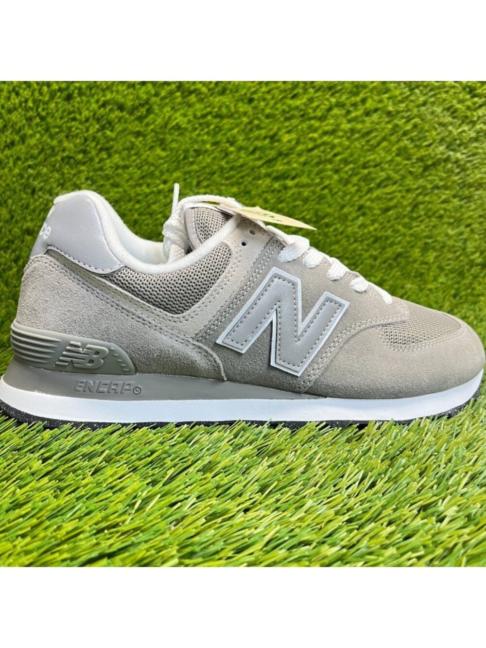 New Balance 574 Mens Size 8 Gray White Athletic Running Walking Shoes Sneakers - Picture 1 of 10